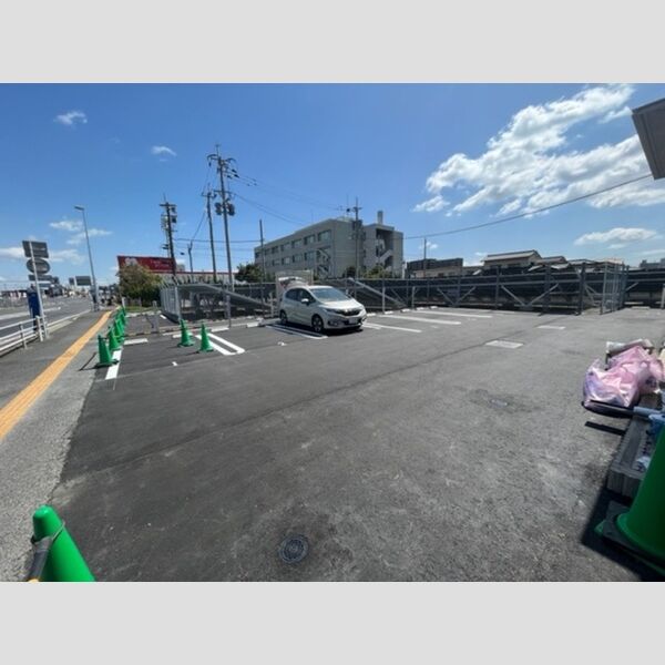 駐車場 (駐車場)