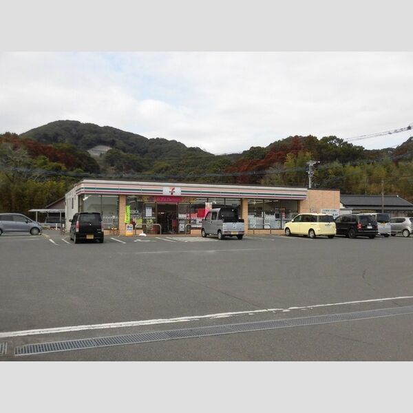 現地周辺 (セブンイレブン小城畑田店まで約550m)