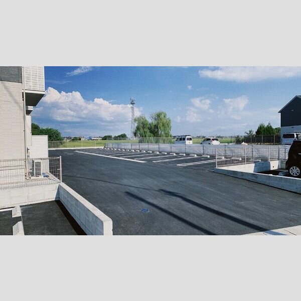 駐車場 (駐車場)