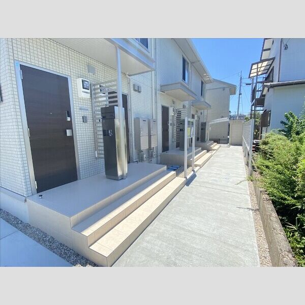 エントランス (共用部)