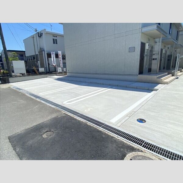 駐車場 (駐車場)