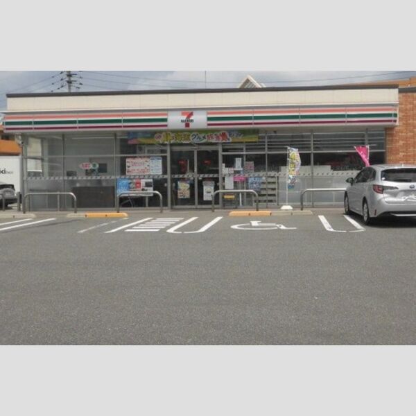 現地周辺 (セブンイレブン鳥栖基里小学校前店 915m)