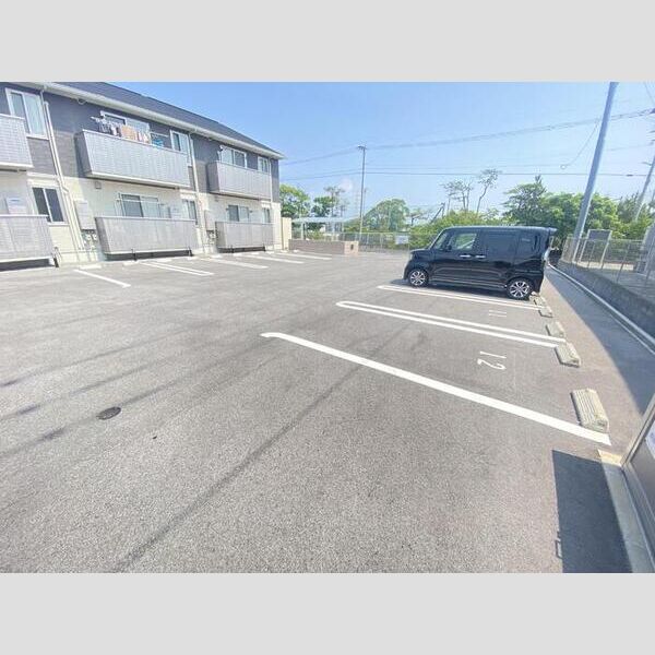 駐車場 (駐車場)
