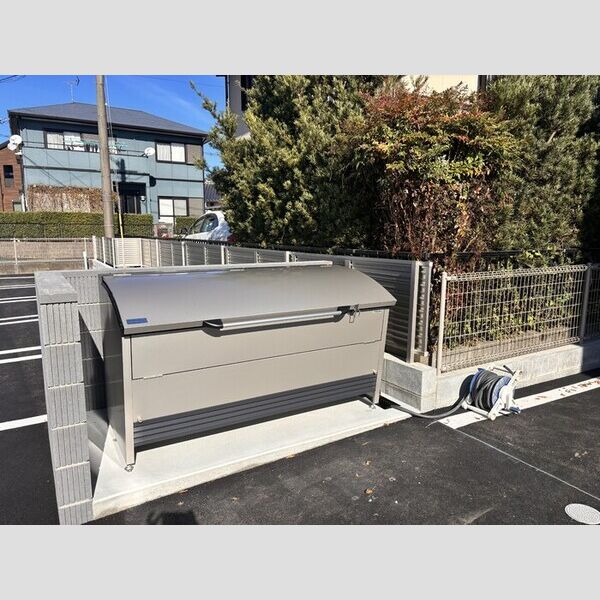 現地周辺 (ゴミ置き場)