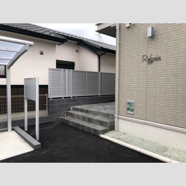 エントランス (エントランス)