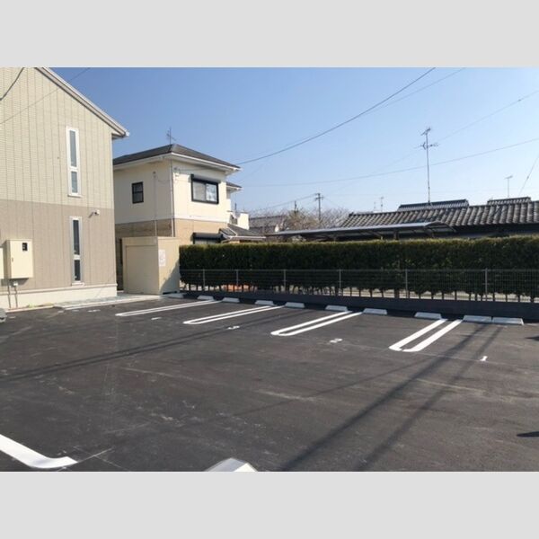 駐車場 (敷地内駐車場)