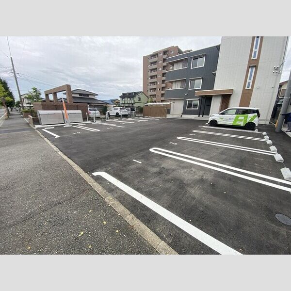 駐車場 (駐車場)