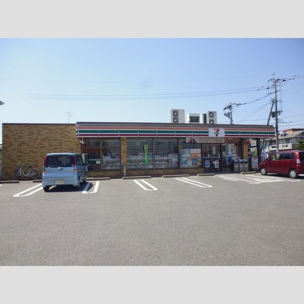 現地周辺 (セブンイレブン佐賀巨勢店 286m)
