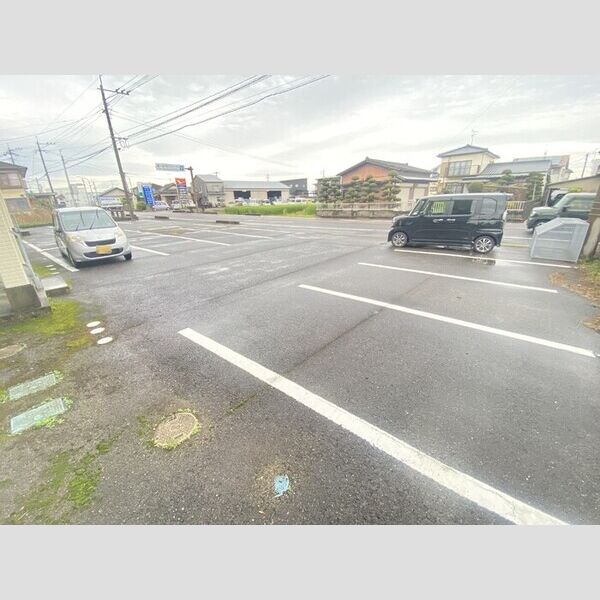 駐車場 (駐車場)