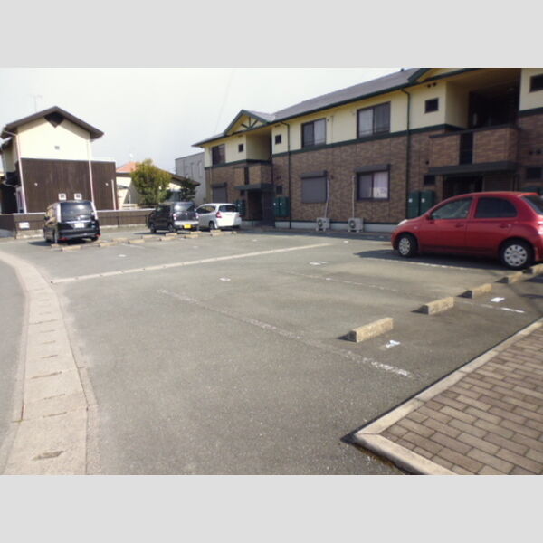 その他 (駐車場)