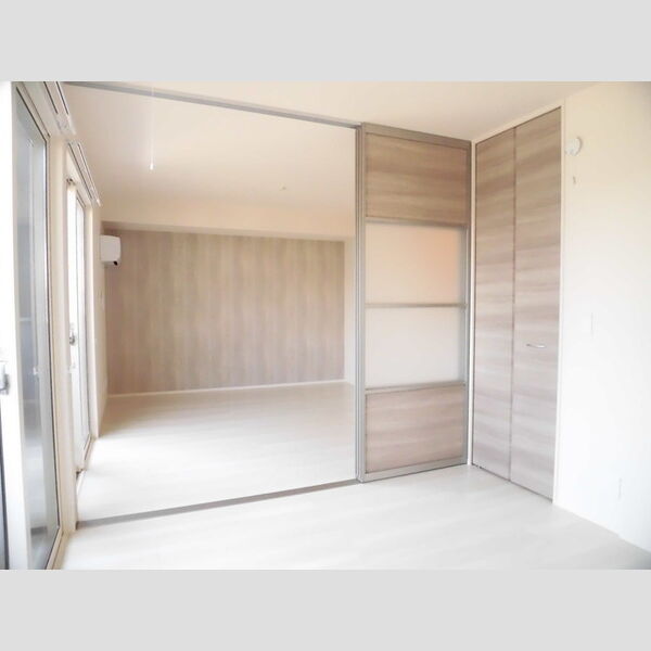 その他 (リビング・洋室)