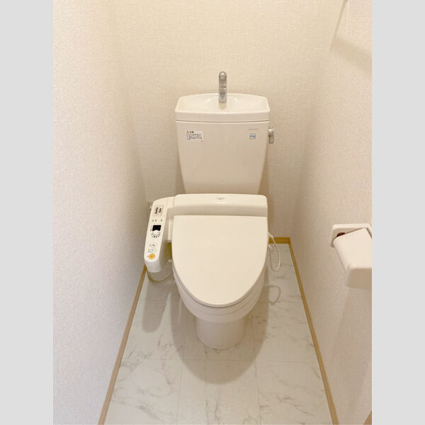 トイレ (102　トイレ)