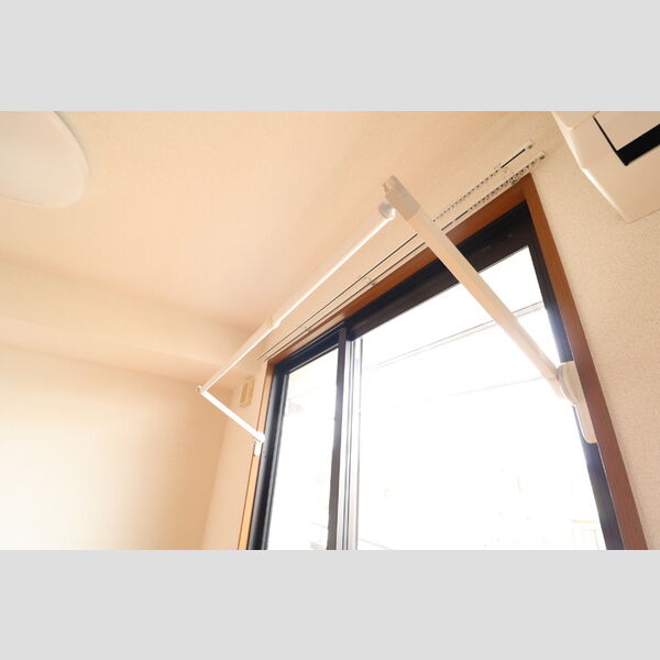 その他 (室内物干し)