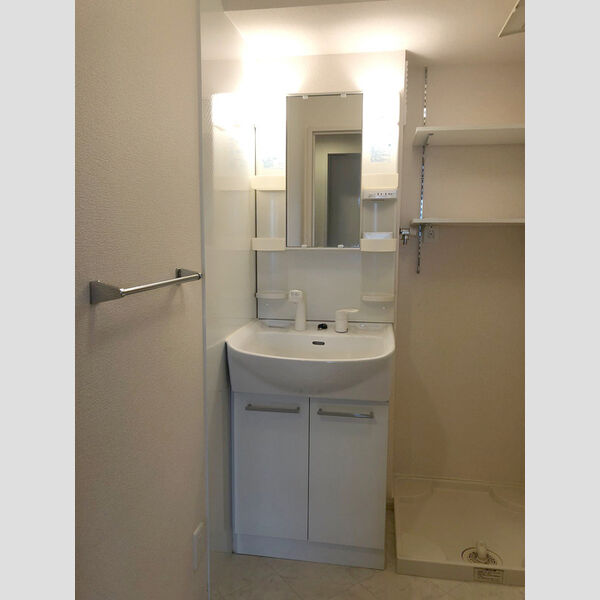 洗面所 (洗面化粧台　201)