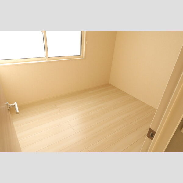 その他 (202　洋室)