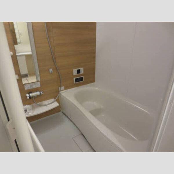 バス (103 一坪風呂)