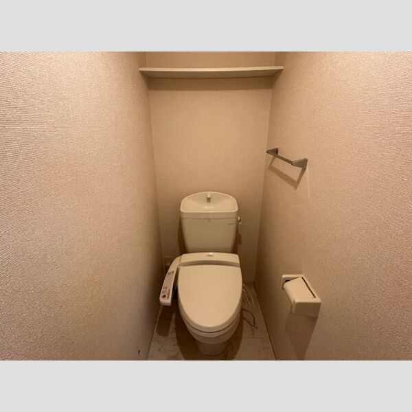 トイレ (105　温水洗浄便座)