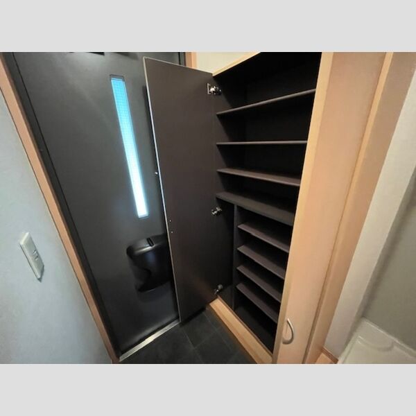 玄関 (シューズボックス)