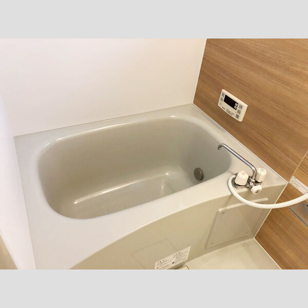 バス (バス　106)