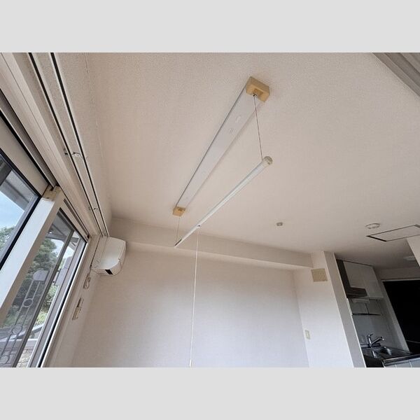 その他 (室内物干し)