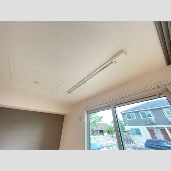 その他 (室内物干し)