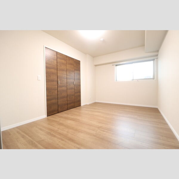 その他 (703　洋室)