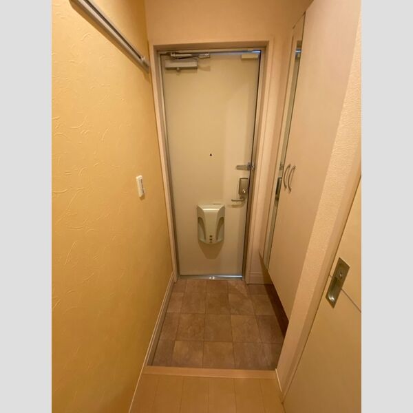 玄関 (B107　玄関)