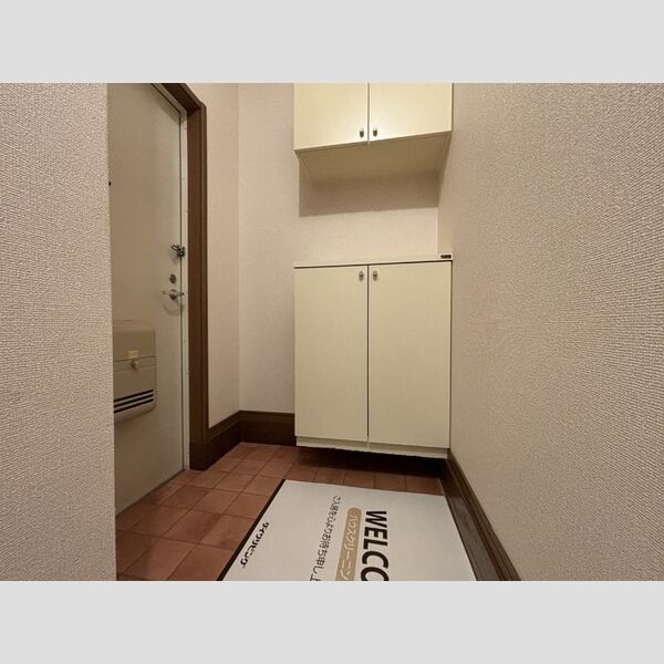 玄関 (102号　玄関)