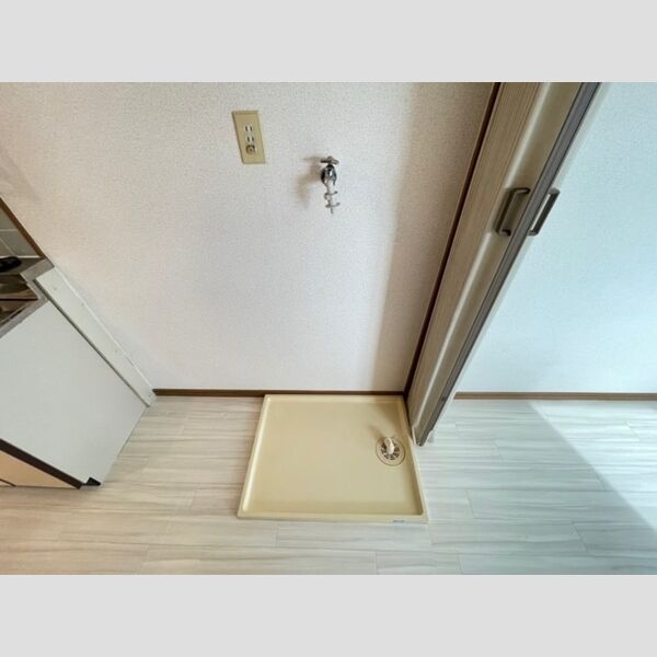 その他 (洗濯機置き場)
