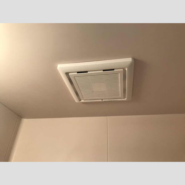 その他 (浴室換気扇)