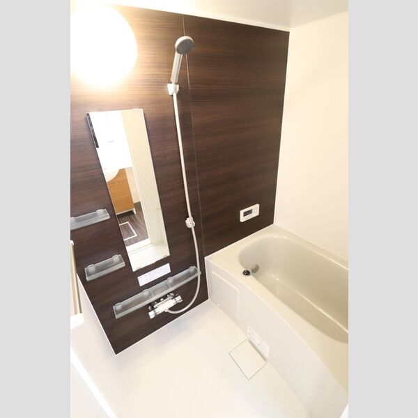 バス (203　浴室)