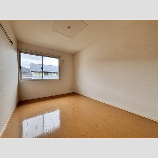 その他 (北側洋室)