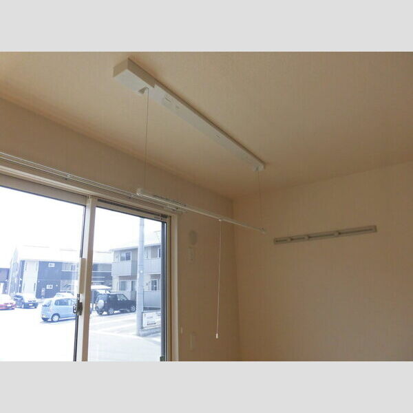 その他 (室内物干し)