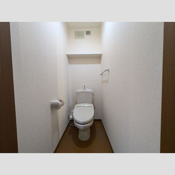 トイレ (温水洗浄暖房便座)