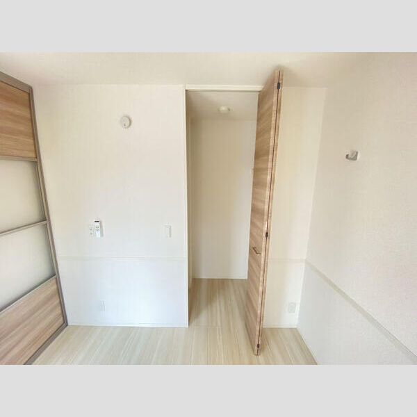 その他 (103　クローゼット)