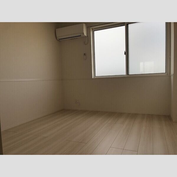 その他 (302　洋室)