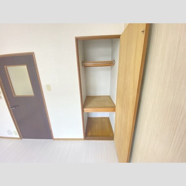 収納 (403　物入)