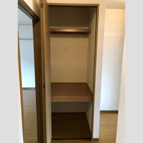 その他 (A102　廊下収納)