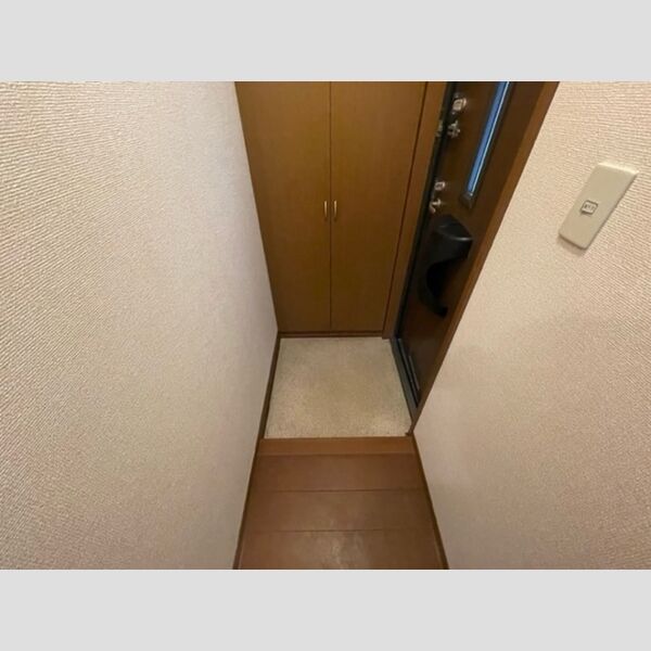 玄関 (B103　玄関)