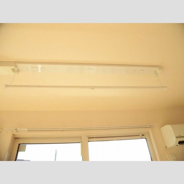 その他 (室内物干し)