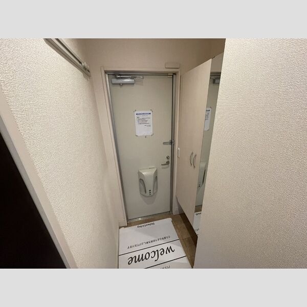 玄関 (玄関)