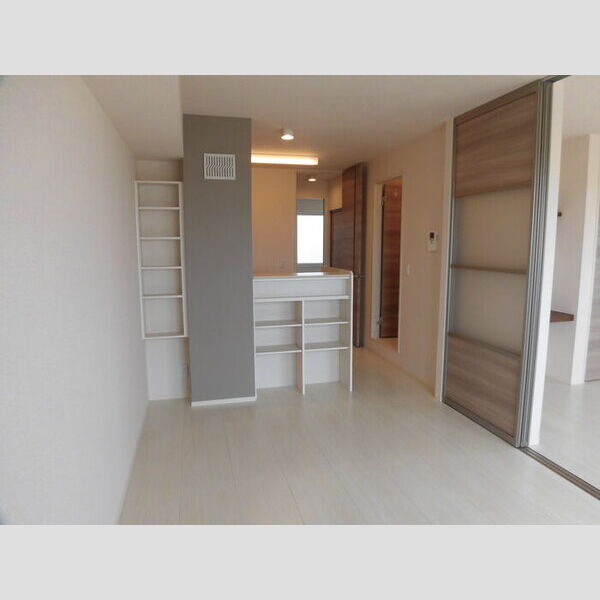 居室・リビング (対面収納付きLDK)