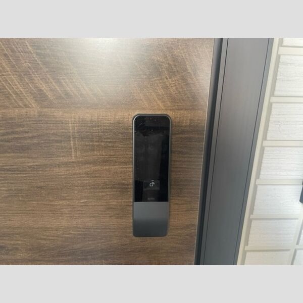 玄関 (201　カードキー)