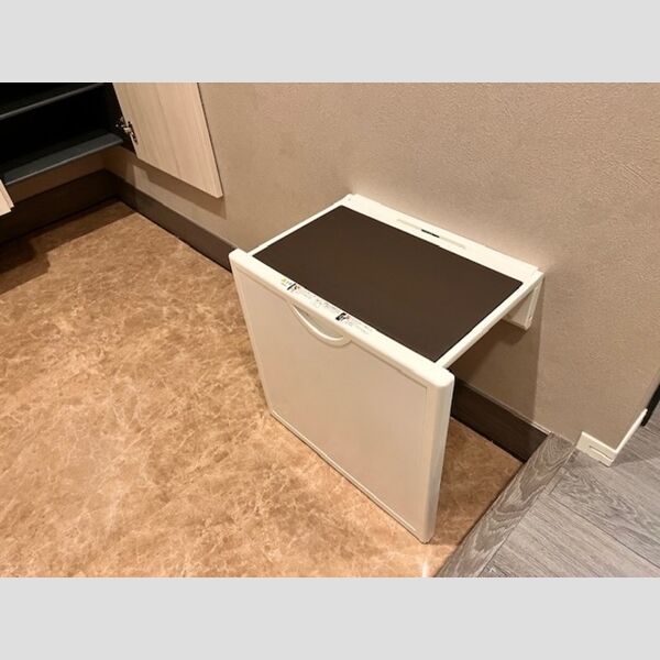 その他 (玄関ベンチ)