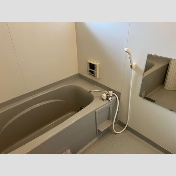 バス (浴室)