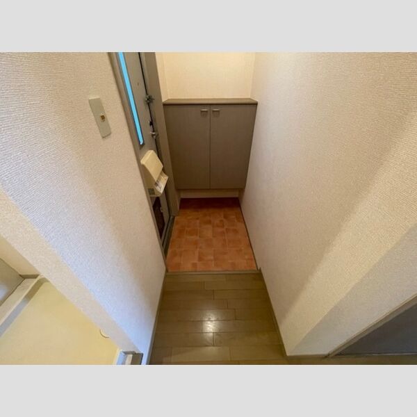 玄関 (B206　玄関)