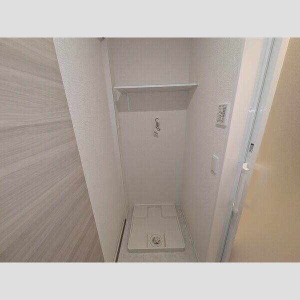 洗面所 (洗濯機置き場)
