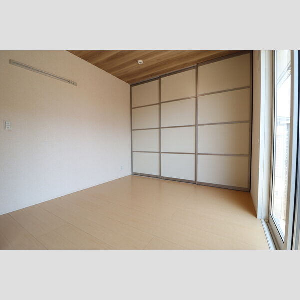 その他 (洋室①)
