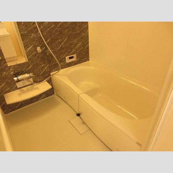 バス (追いだき機能付きバス)