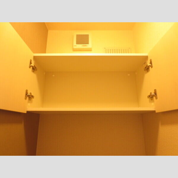 トイレ (トイレ収納)